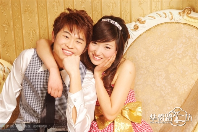 毛毛和老婆西西刚在一起时的情侣写真