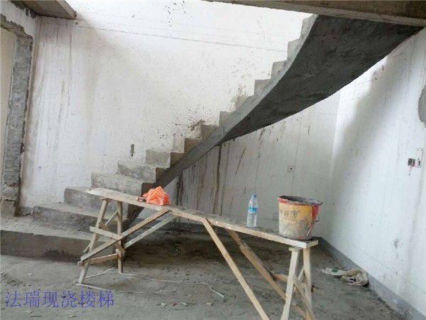 南京法瑞楼梯之法瑞楼梯现浇弧形楼梯御江金城