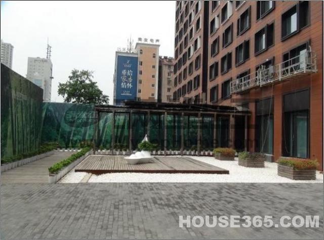 新街口 龙蟠中路 菲尼克斯 帝王之所 瑞金路_南