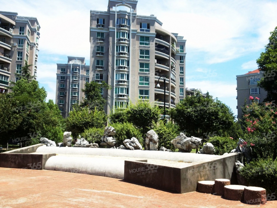 新金都城市花园